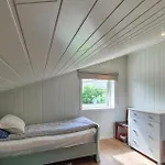 3 Bedroom Awesome In *