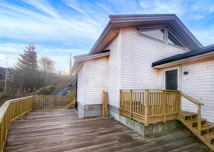 3 Bedroom Awesome In