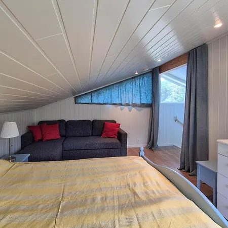 3 Bedroom Awesome In Rossland