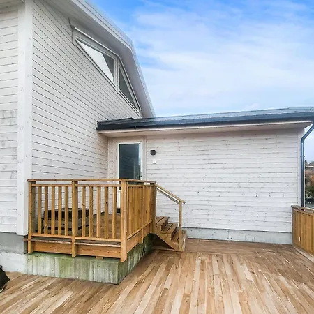 3 Bedroom Awesome In *